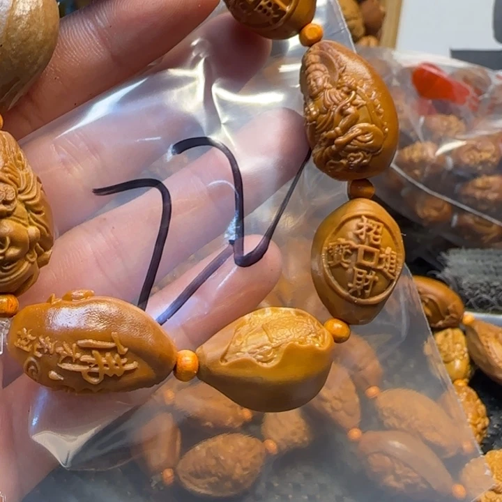 橄榄核手串/手链福利的风格