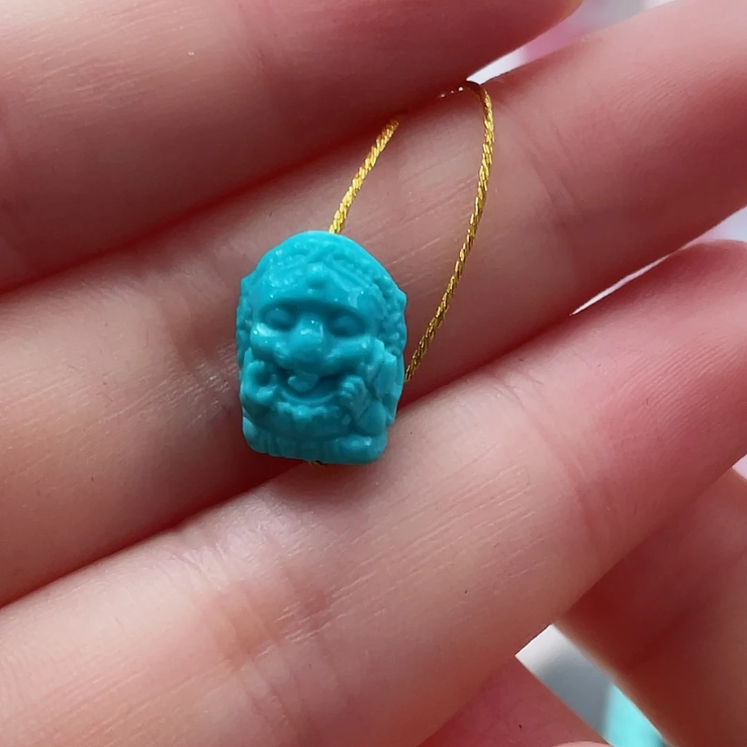 绿松石颈饰未镶嵌