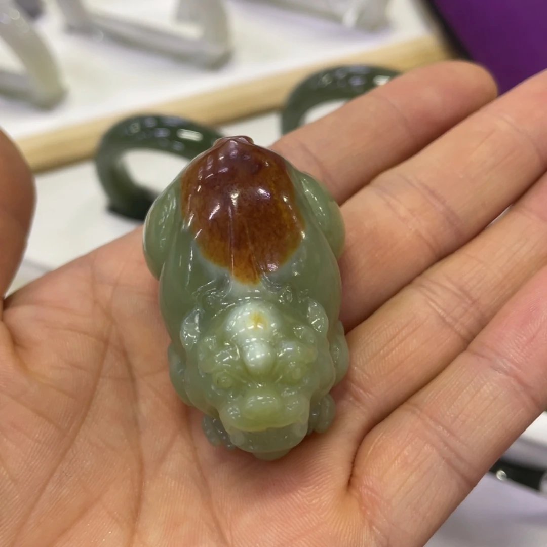 【闪购商品】和田玉颈饰未镶嵌倒***亮