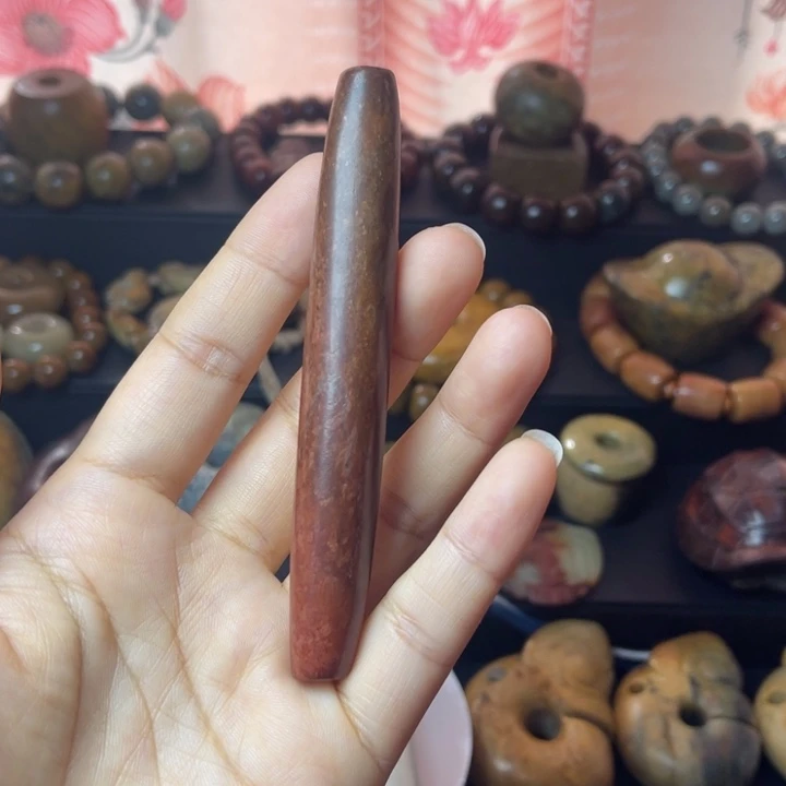 未镶嵌岫岩河磨玉（透闪石质玉）把件