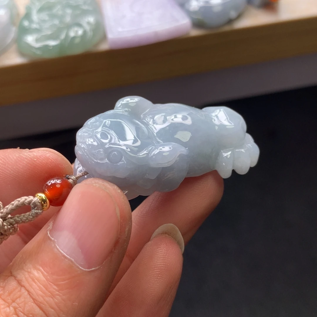 翡翠未镶嵌颈饰吊坠