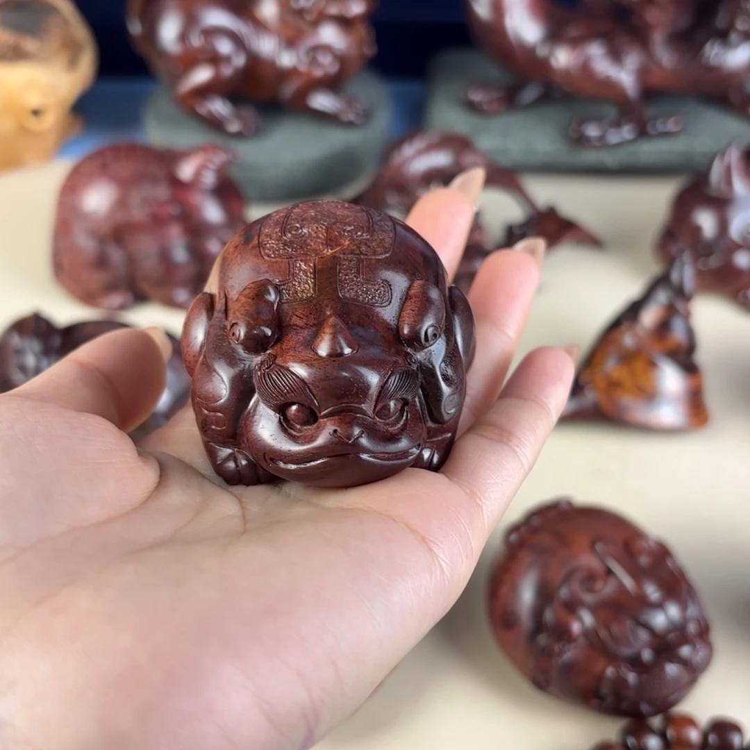 黄花梨/降香黄檀把件