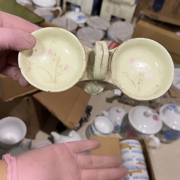 茶盏陶瓷盘子碗啥都有