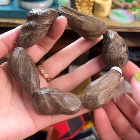 吊坠滴血莲花菩提
