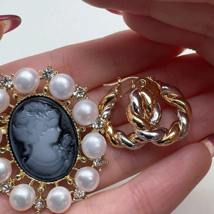 淡水珍珠耳饰未镶嵌