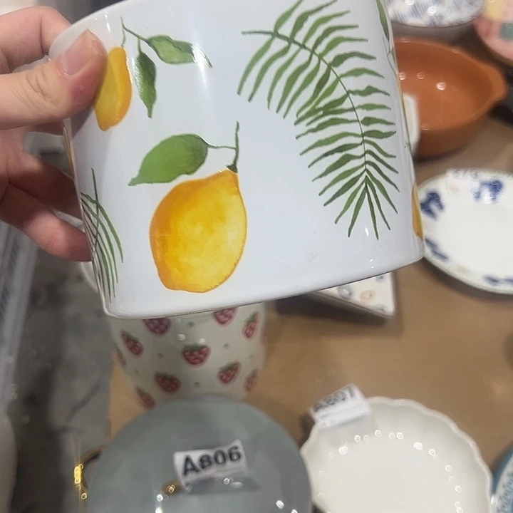 瓷陶瓷微微的颤动