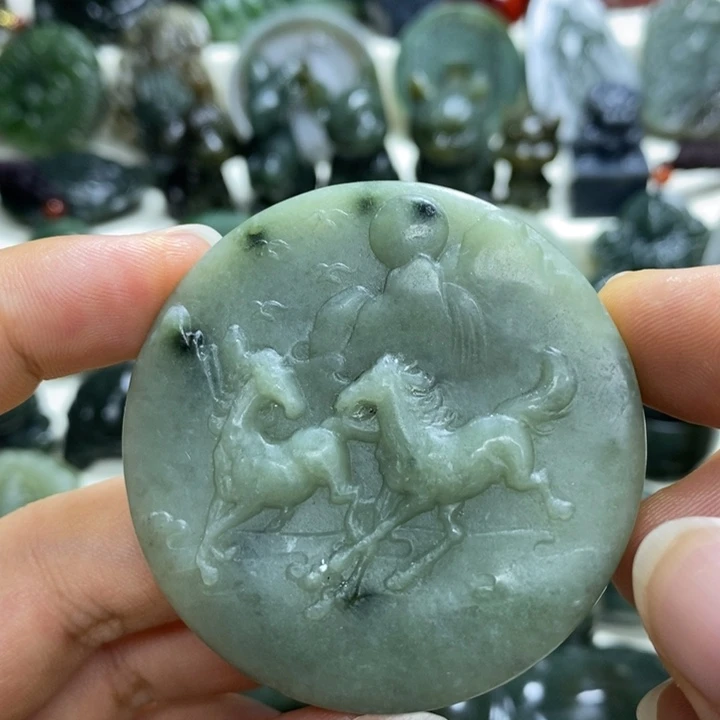 颈饰未镶嵌和田玉