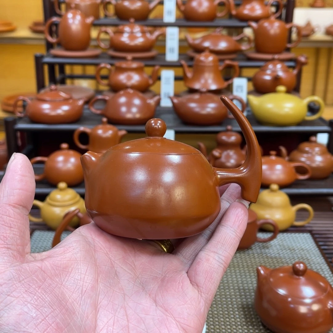 喀***卖紫砂茶壶半把 150cc