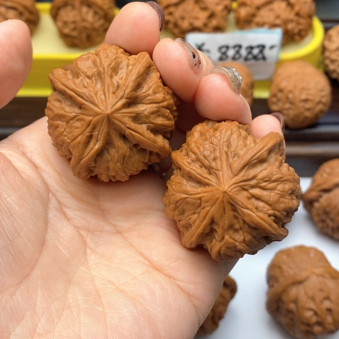 文玩核桃把件40尺凹底四棱