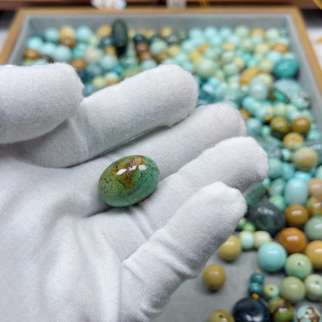 绿松石未镶嵌挂件