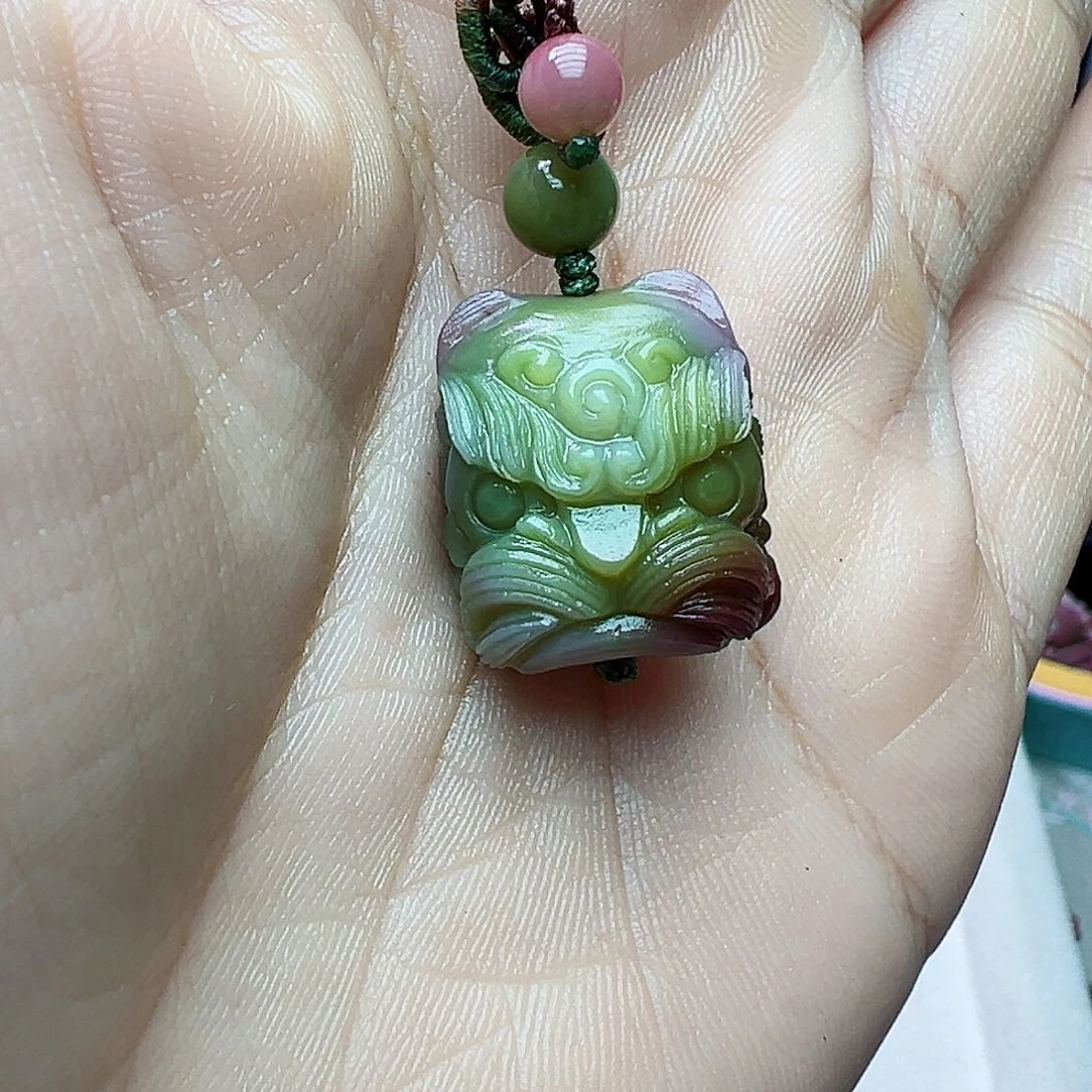 定制石英质玉盐源未镶嵌书**