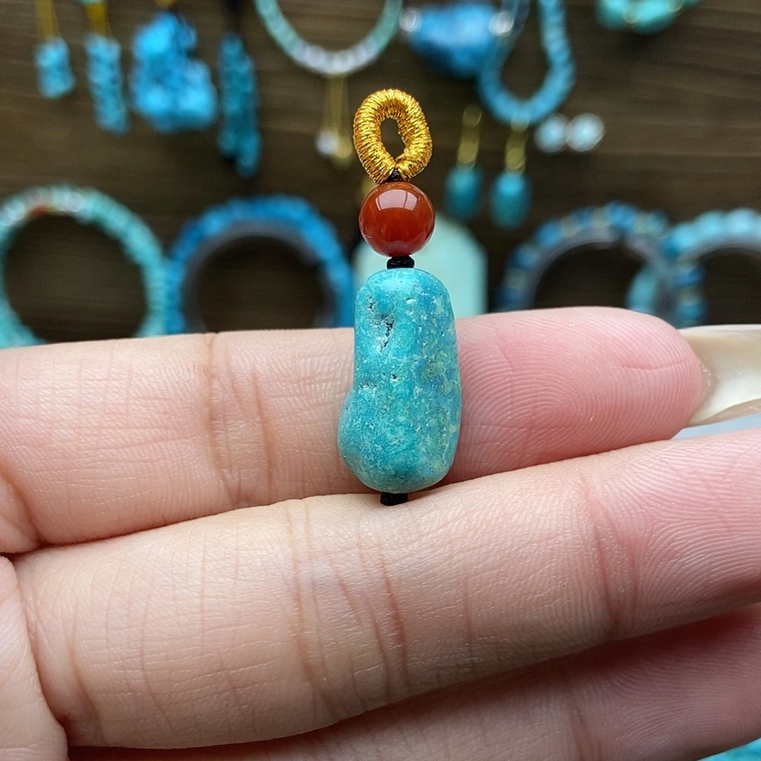 南红玛瑙未镶嵌侧挂