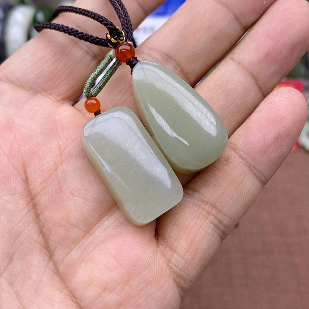 吊坠(不含链)未镶嵌和田玉拍一发一