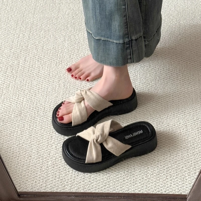 舒适款厚底拖鞋女夏季外穿2025新款百搭时尚一字法式配裙子凉拖鞋