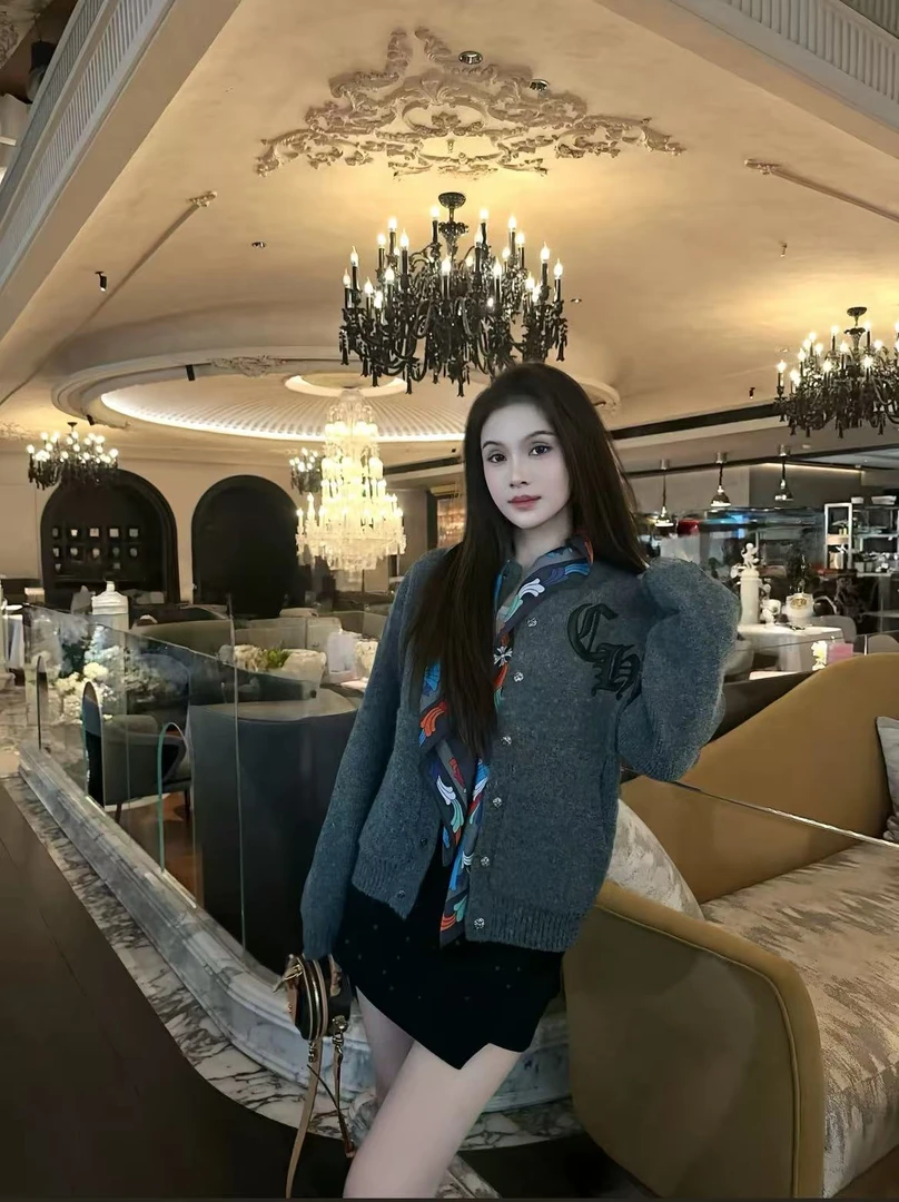 VIVID FAD北极绒刺绣毛衣复古秋冬（男女同款）WY515
