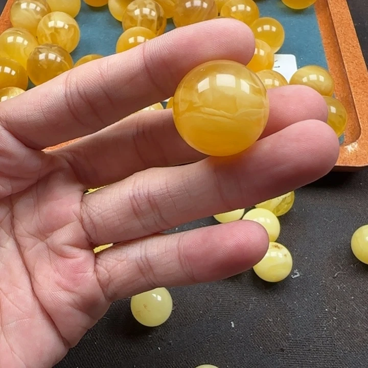 王***楠蜜蜡未镶嵌珠宝奇石天然分单4