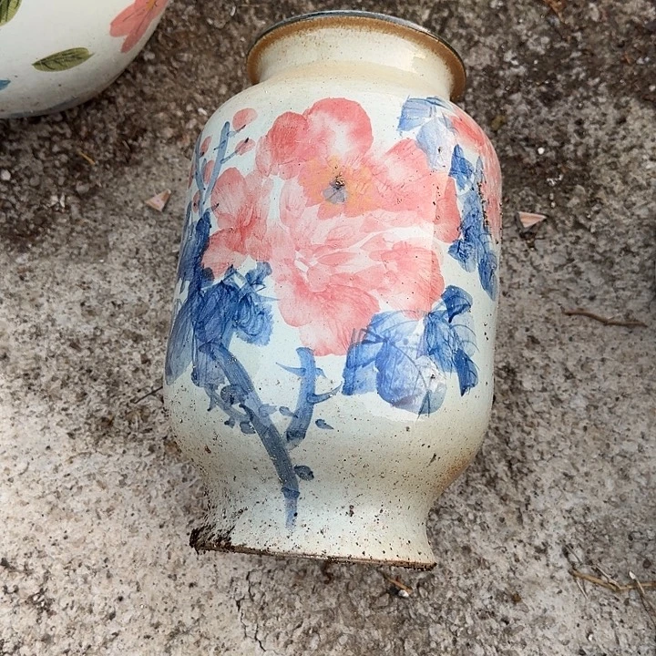 微瑕景德镇陶瓷手工花瓶