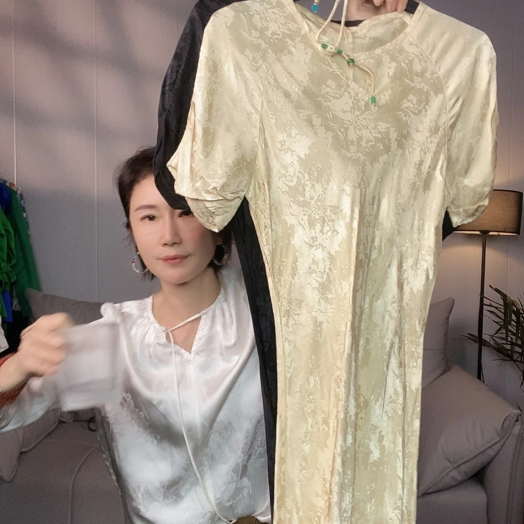 M码黄色旗袍裙去拍去拍
