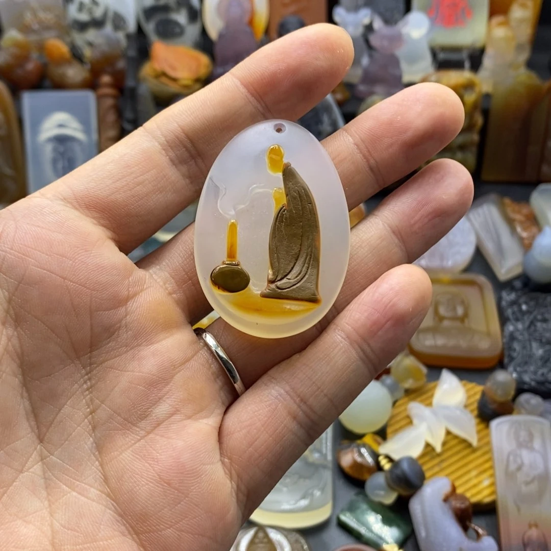 玛瑙/玉髓颈饰未镶嵌美*姐