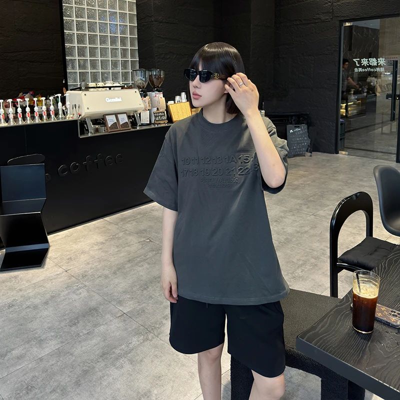 【数字压烫】2025新款时尚百搭数字压烫工艺圆领套头T恤男女同款