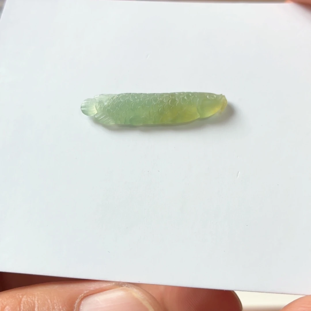 定制翡翠未镶嵌鱼