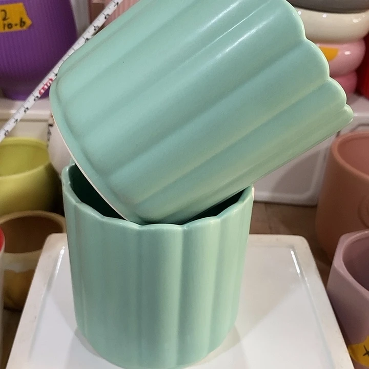 陶瓷花盆有孔 瑕疵介意勿拍