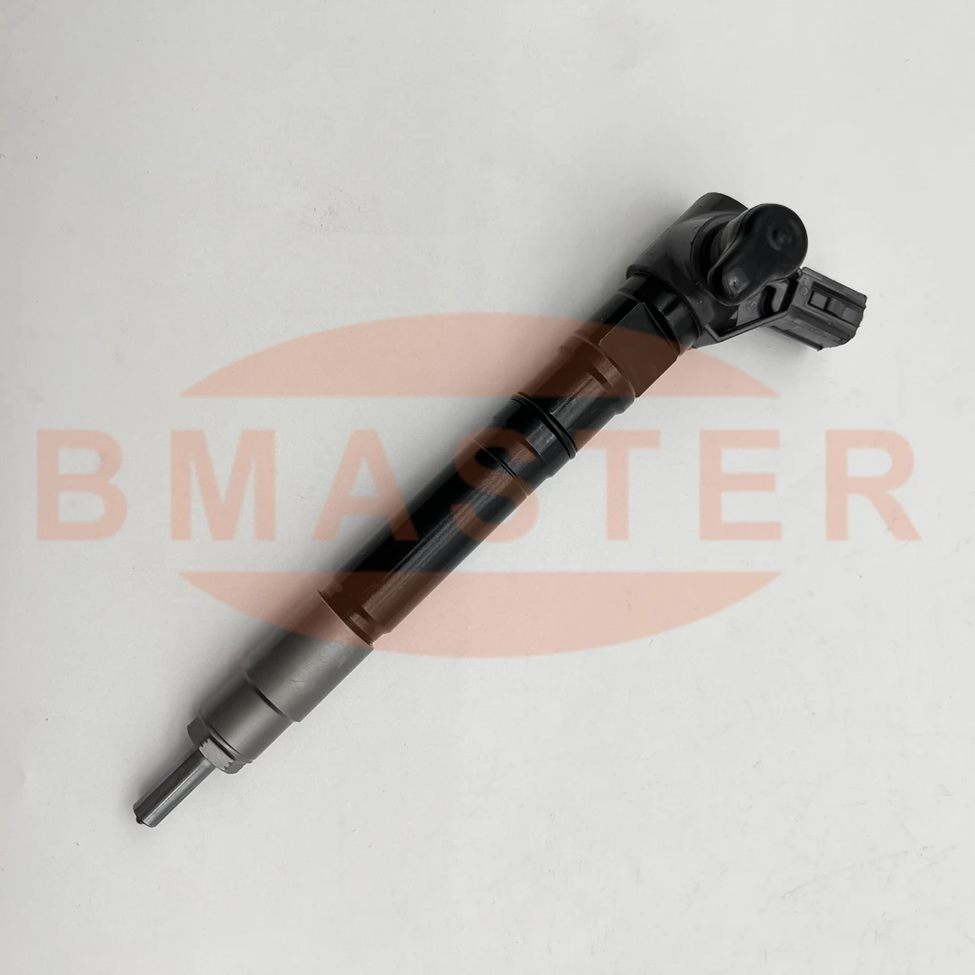 高压共轨喷油器23670-11060适用Toyo-ta Engine