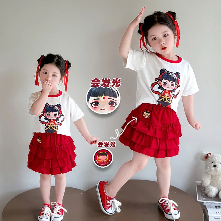 哪吒童装蛋糕裙套装2025新款夏季女童套装网红裙子亮灯两件套