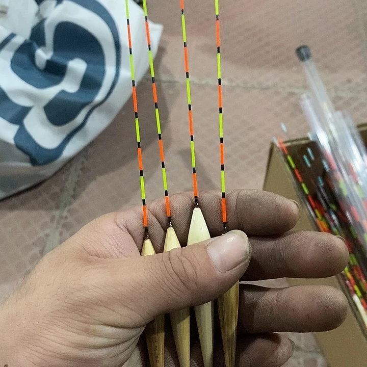 芦苇鱼漂一套，，，，，，