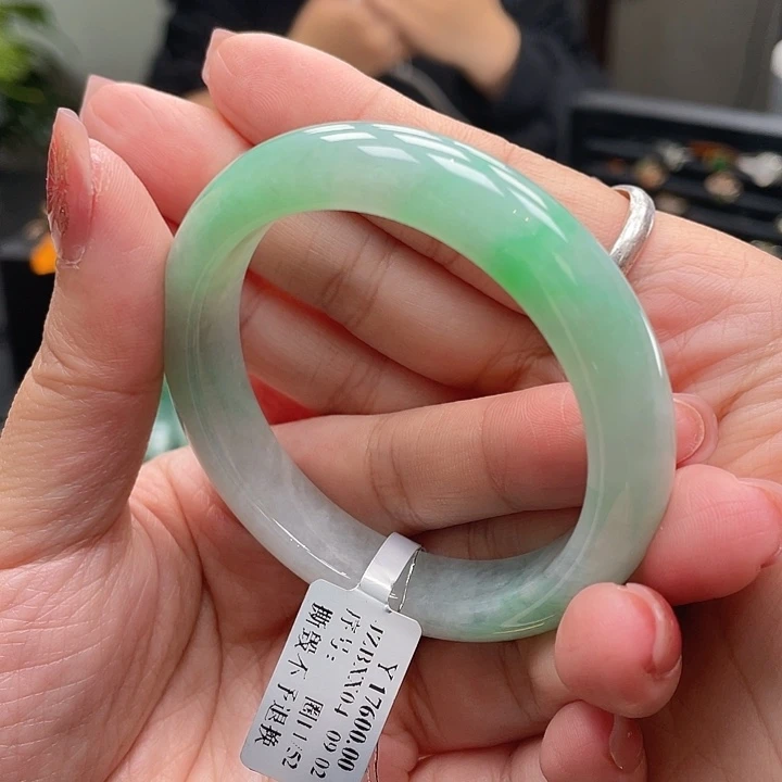 未镶嵌手镯翡翠52.5