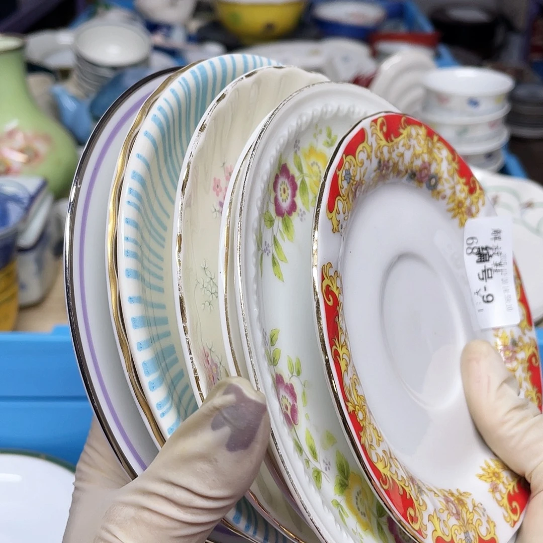 解***鞋鹿屋家的美丽瓷器呀