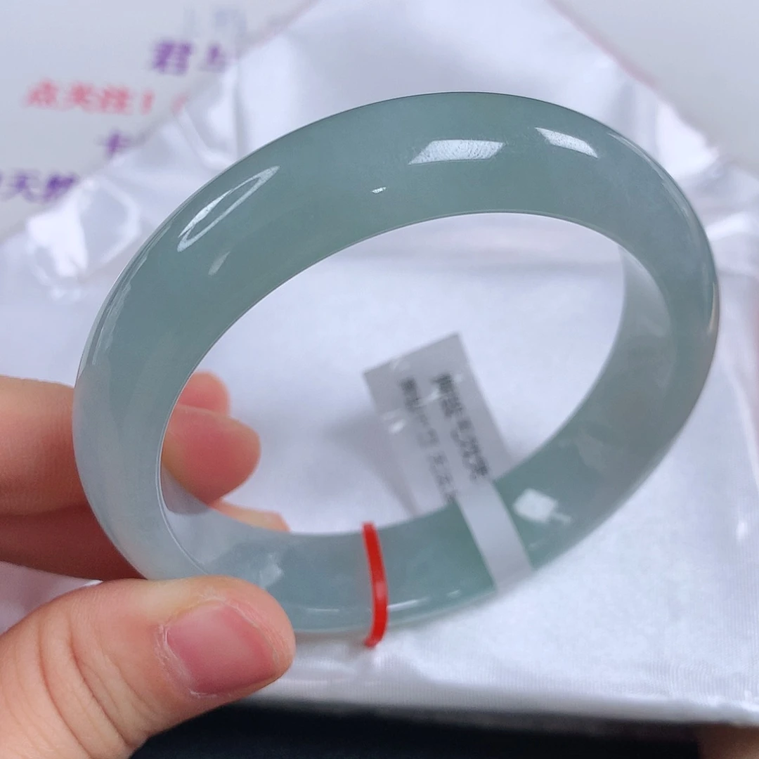翡翠手镯未镶嵌 正圈①①②