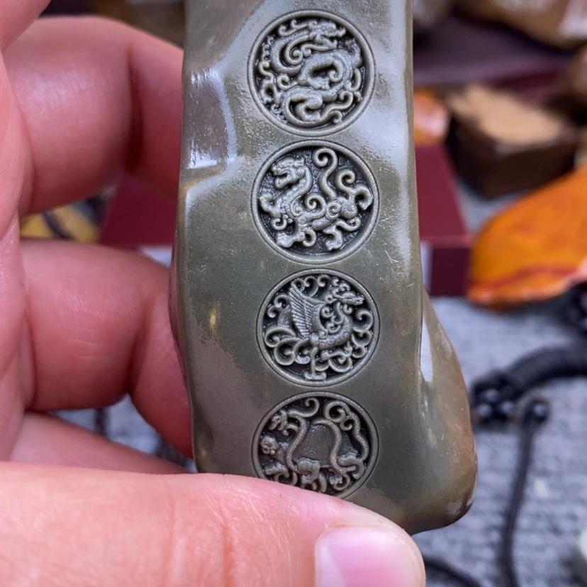 【闪购商品】原石雕刻手把件