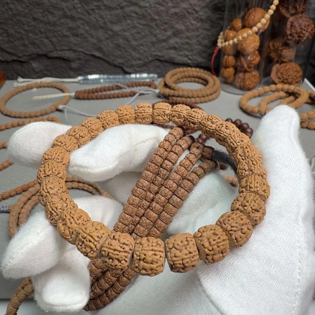 金刚菩提吊坠I****￴老树盘龙纹