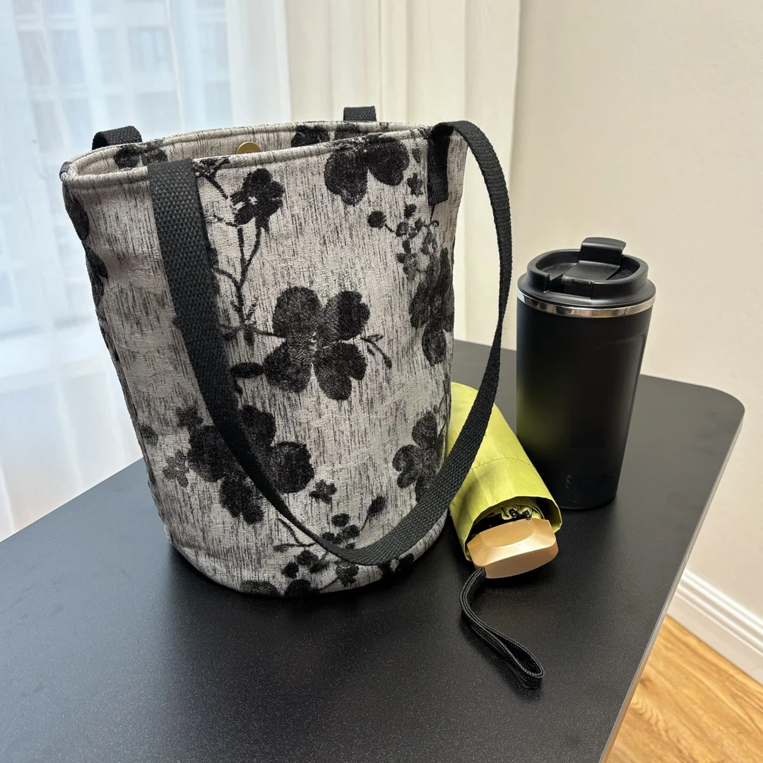 单肩包小众休闲时尚高级百搭中号腋下提花水桶包