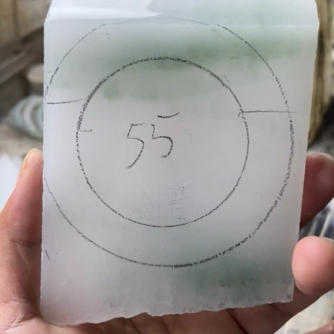 石英质玉手镯未镶嵌吾****?加工定制