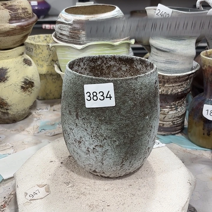 摆件高17，口12，瑕疵处理3834