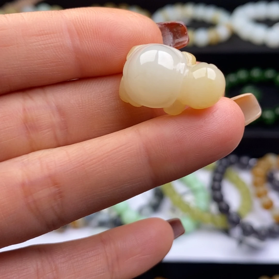 和田玉未镶嵌手串