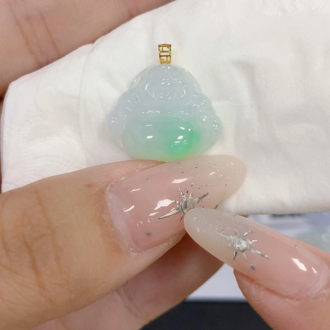 颈饰18K金镶嵌翡翠