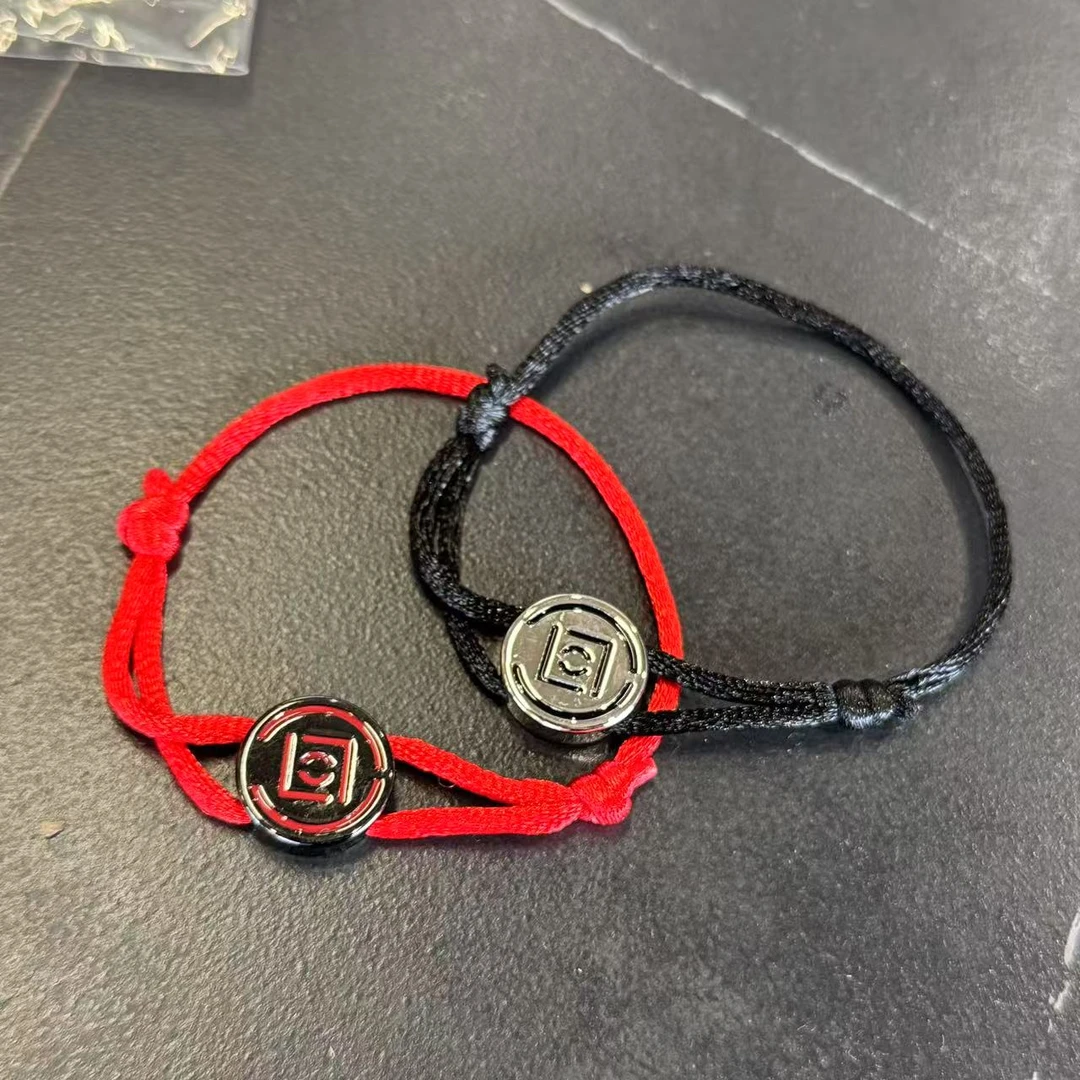 凝结60周年手环 黑红两色可选  潮流周边 2505170108C