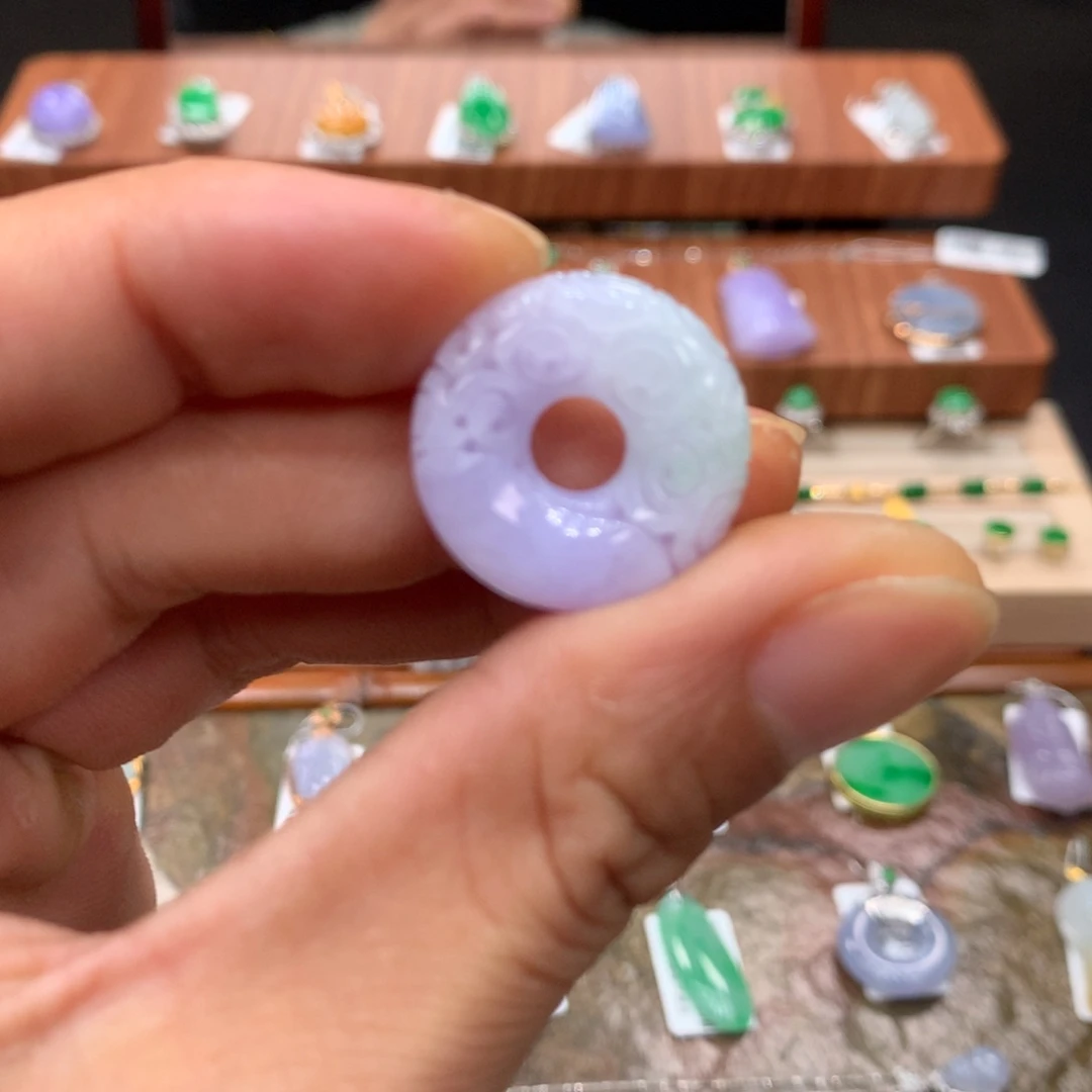 三****翡翠未镶嵌吊坠(不含链)