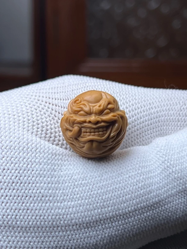 18左右新款单獠牙坏笑僧猴头核桃（全品有正常封口线）