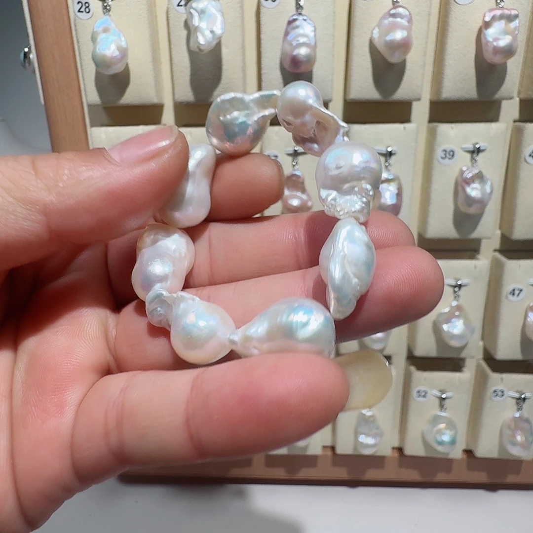 合金淡水珍珠颈饰