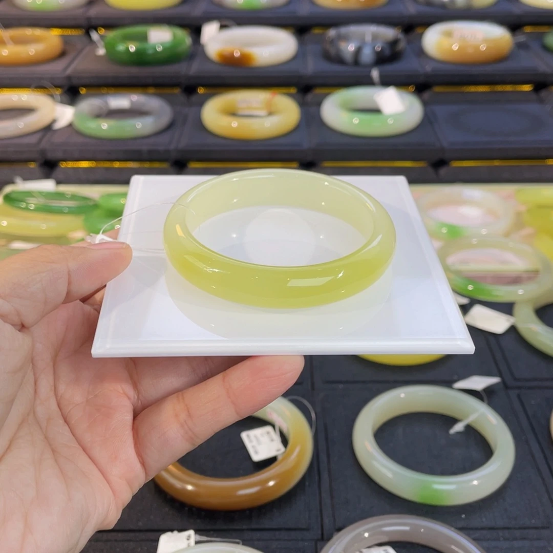 和田玉未镶嵌手镯-黄口渐变55