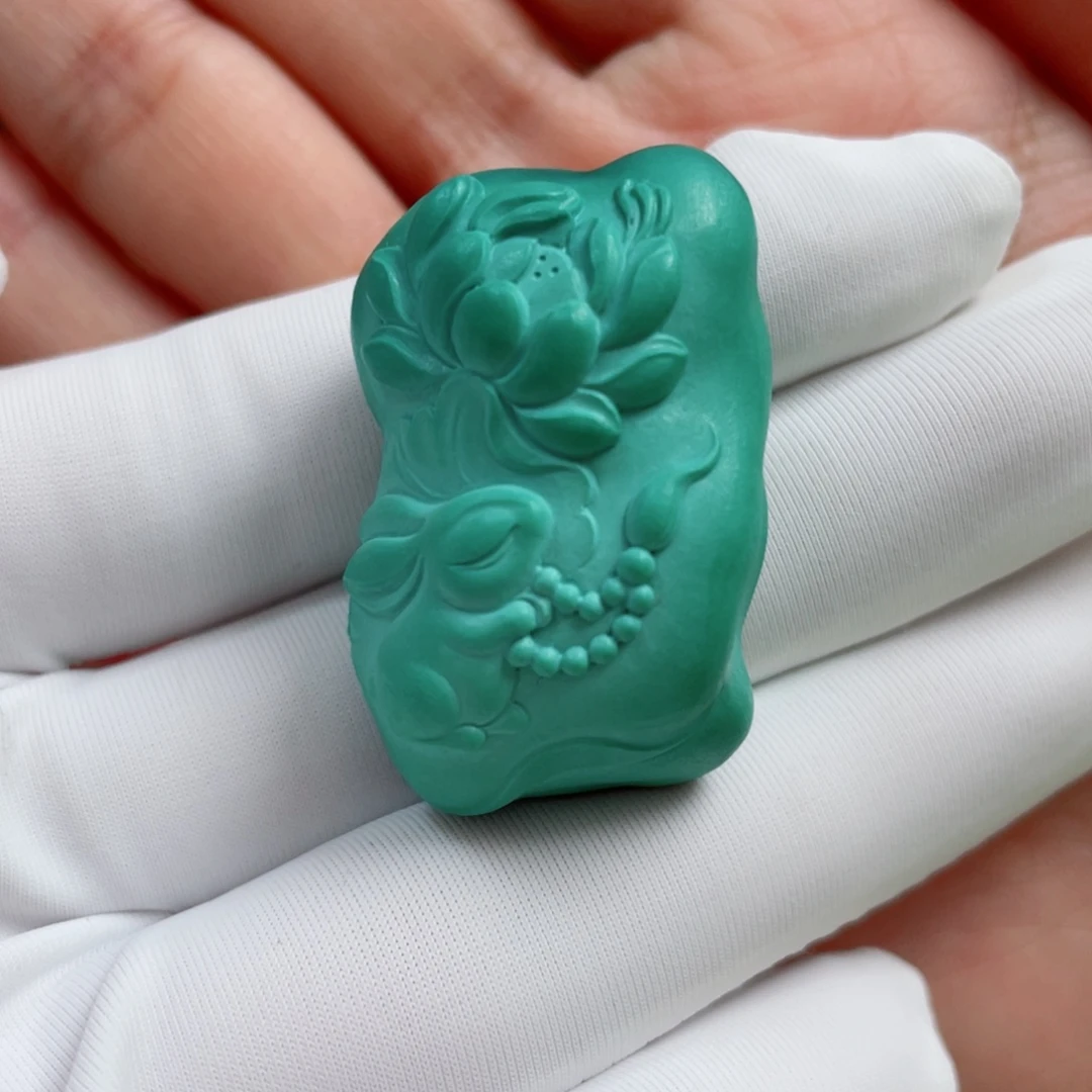 绿松石未镶嵌珠宝奇石