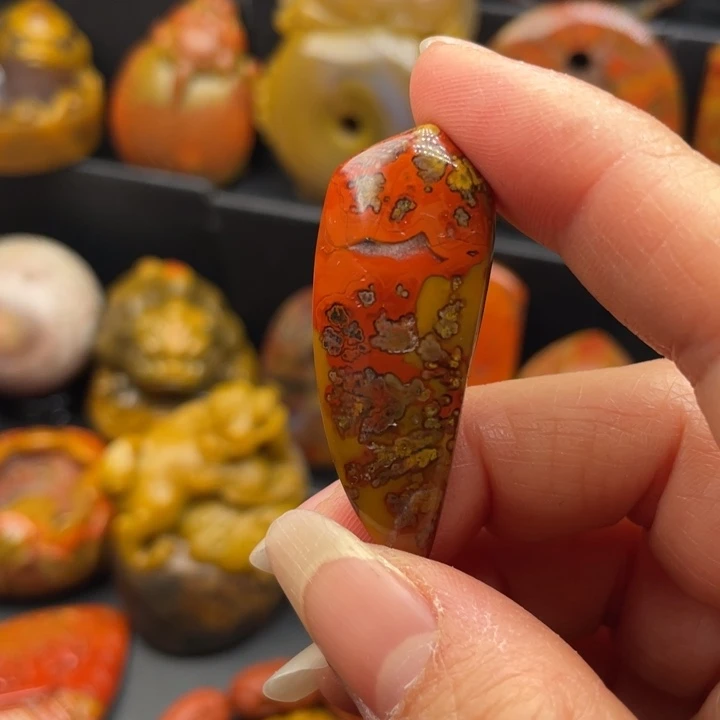 玛瑙/玉髓未镶嵌颈饰
