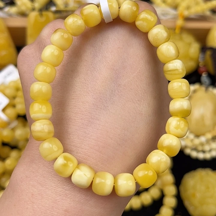 琥珀未镶嵌颈饰琥珀