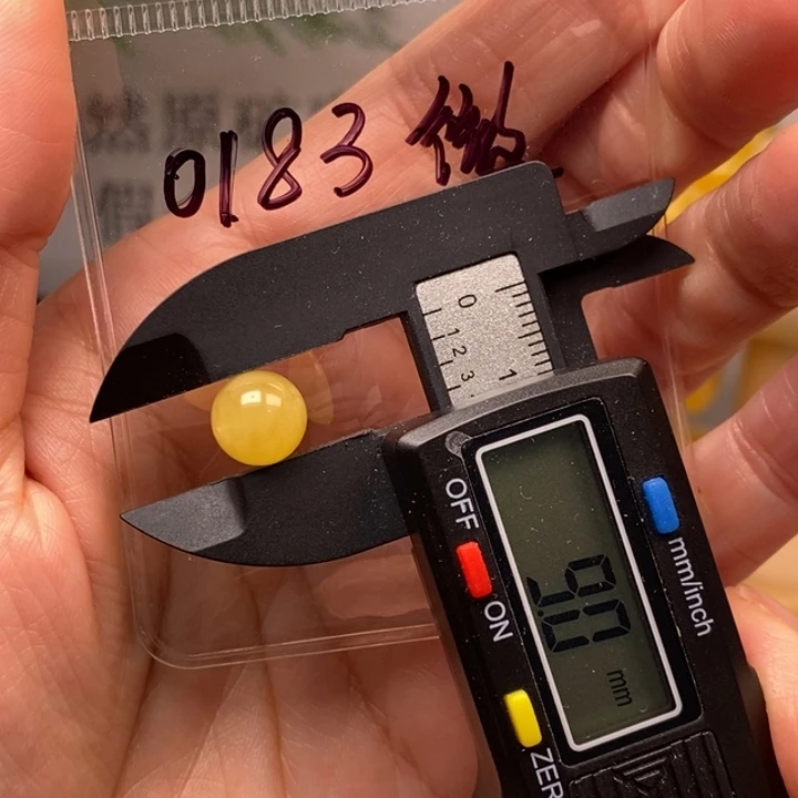 蜜蜡未镶嵌裸石9微瑕