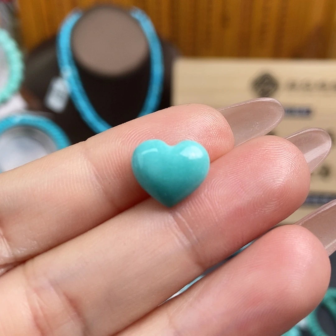 绿松石雕刻未镶嵌