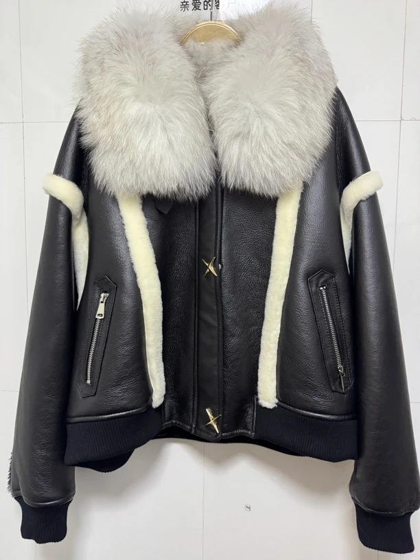 小芳衣饰女式外套